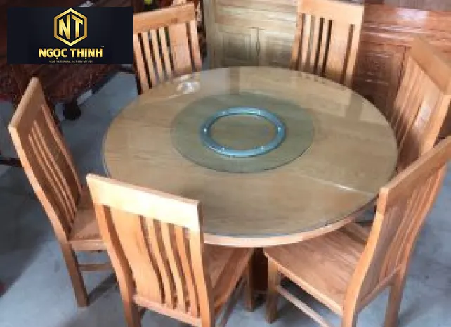 BÀN ĂN TRÒN GỖ SỒI GIÁ ƯU ĐÃI TẠI NGỌC THỊNH